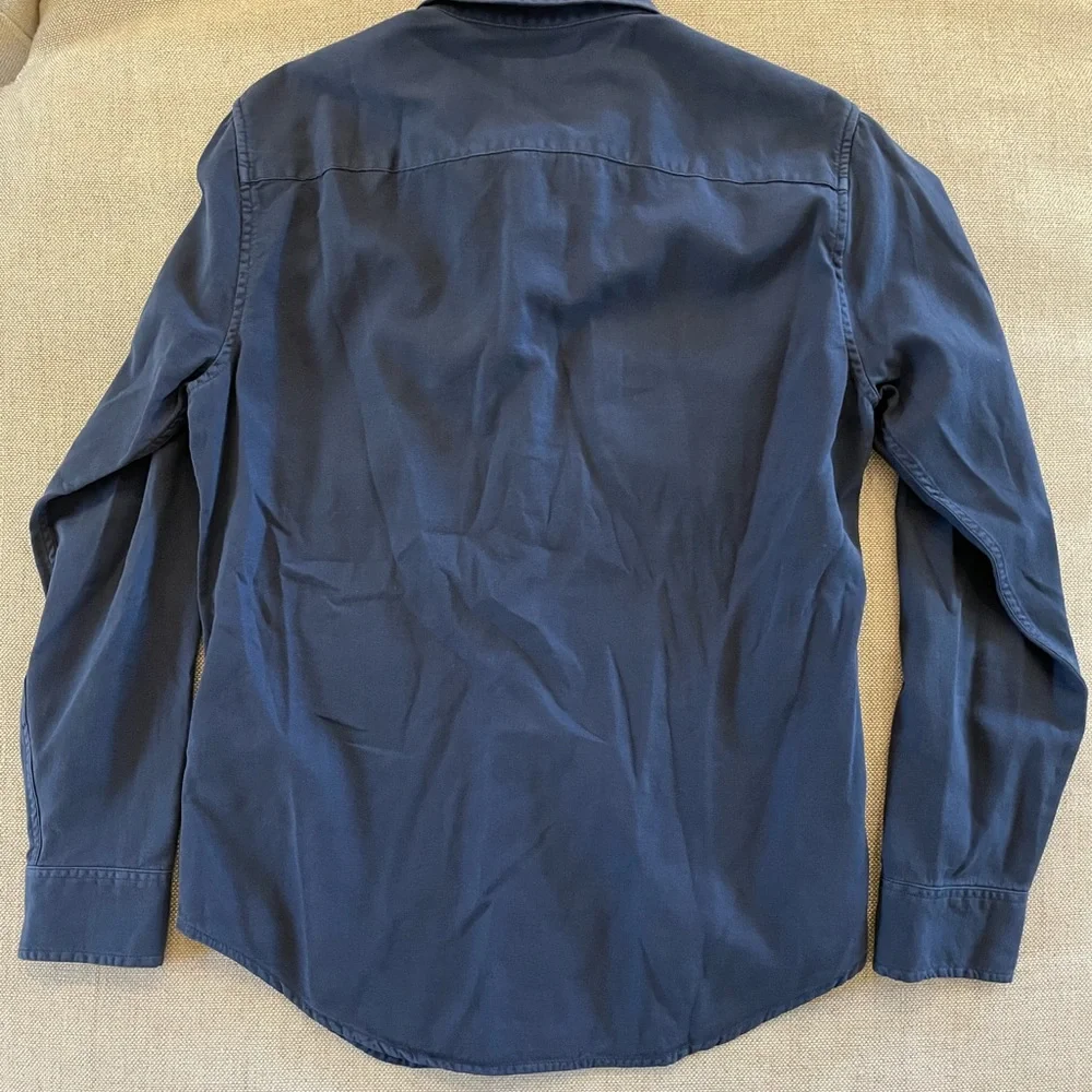 Abercrombie & Fitch Cotton Blend Solid Print Button Down Shirt in Navy Size XS - Picture 6 of 6